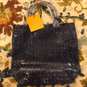Tory Burch: Dark Blue Tote